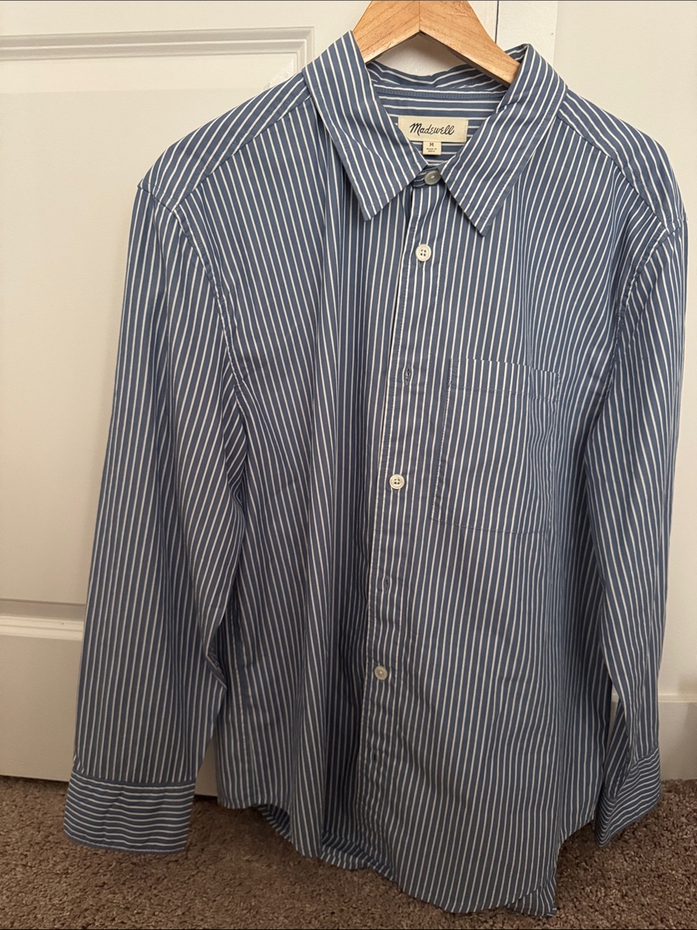 Madewell Men's Navy and White Vertical Stripe Button-Down Shirt